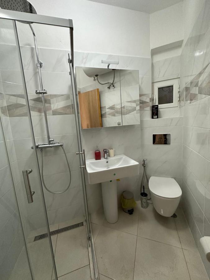 Velis Apartment Sarandë Exteriör bild
