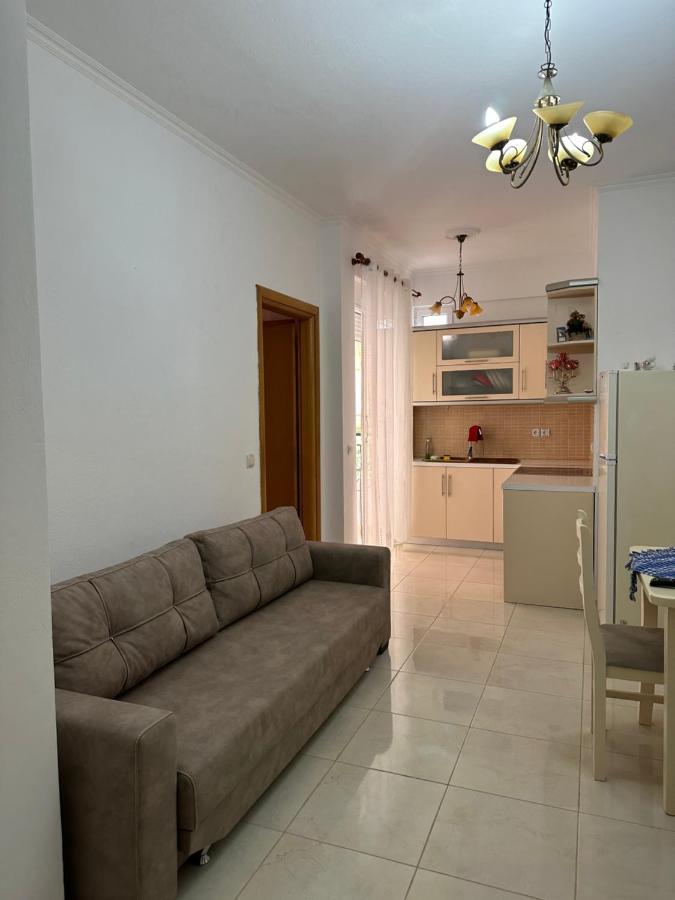 Velis Apartment Sarandë Exteriör bild